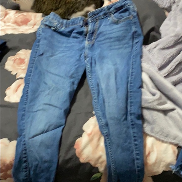 5 pairs of jeans - Picture 3 of 4